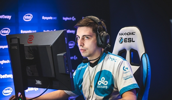 CSGO与无畏契约收视率对比分析